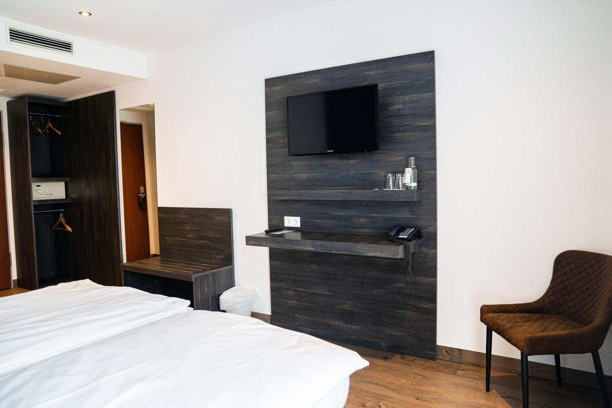Airea Hotel Bueren  Ngoại thất bức ảnh